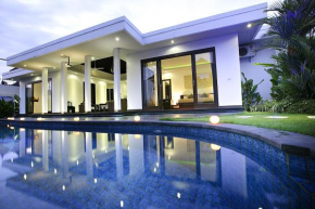Гостиница D&G Villas Nusa Dua  South Kuta